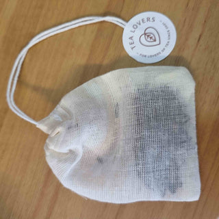 Cotton teabag with tea