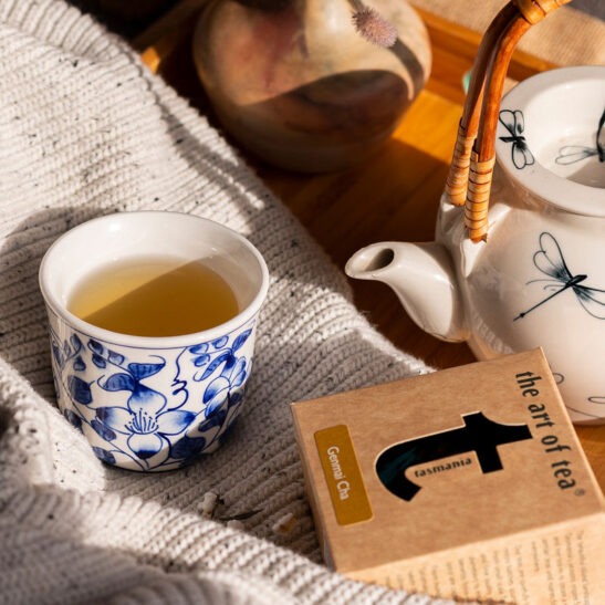 Gen mai cha green tea with rice tea box and tea cup