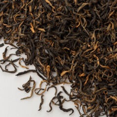 Premium Yunnan black loose leaf tea