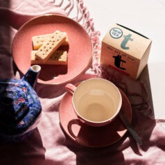 Queen Mary tea with tea box and cup